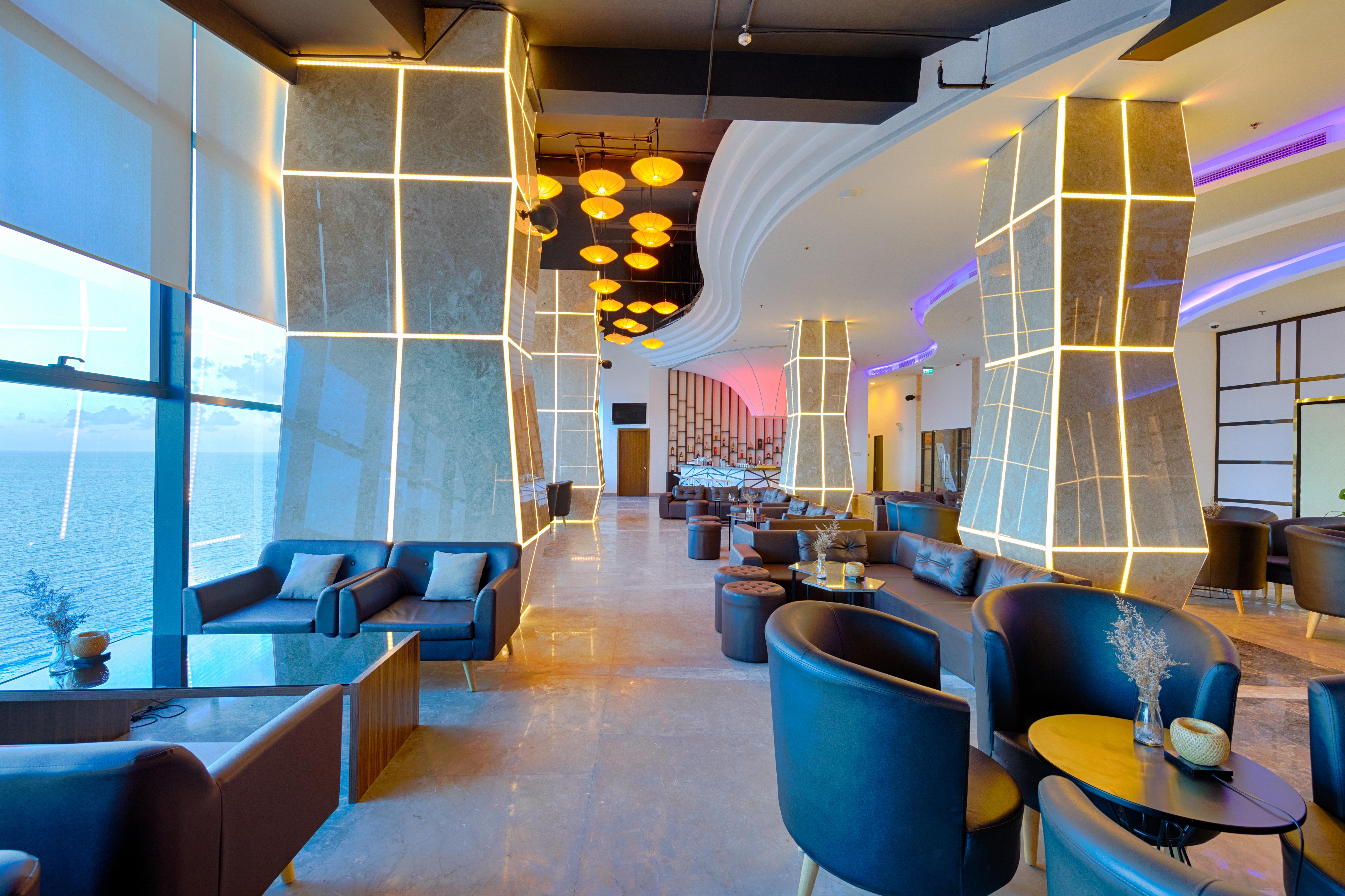 Grand Tourane Hotel Da Nang Bagian luar foto