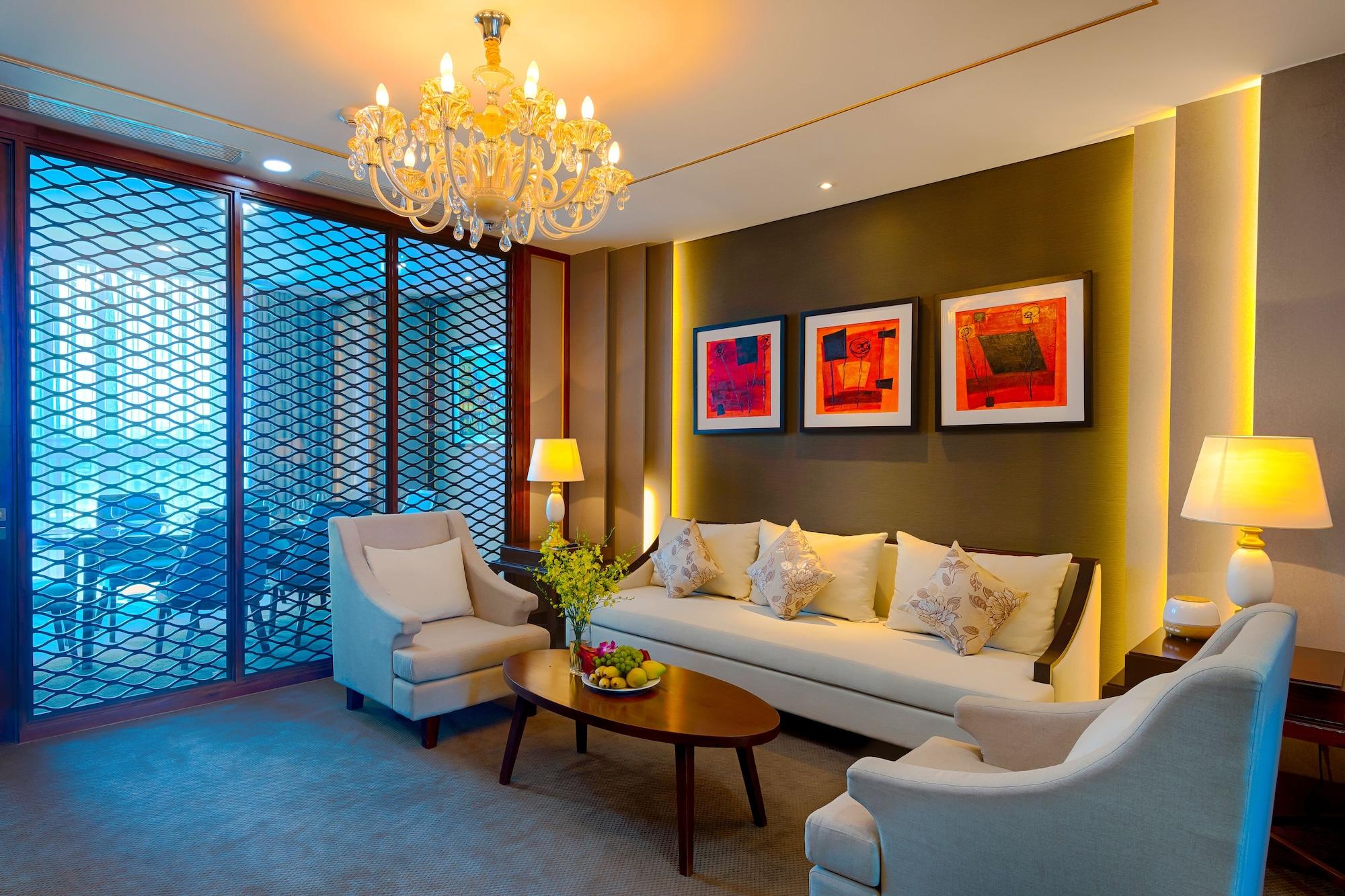 Grand Tourane Hotel Da Nang Bagian luar foto