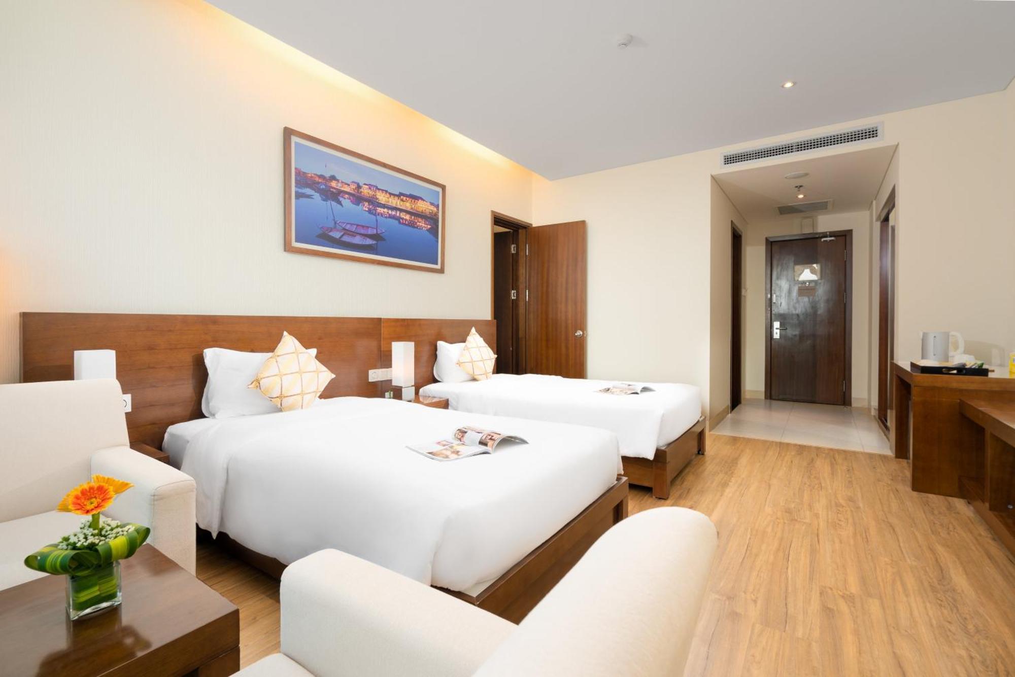 Grand Tourane Hotel Da Nang Bagian luar foto