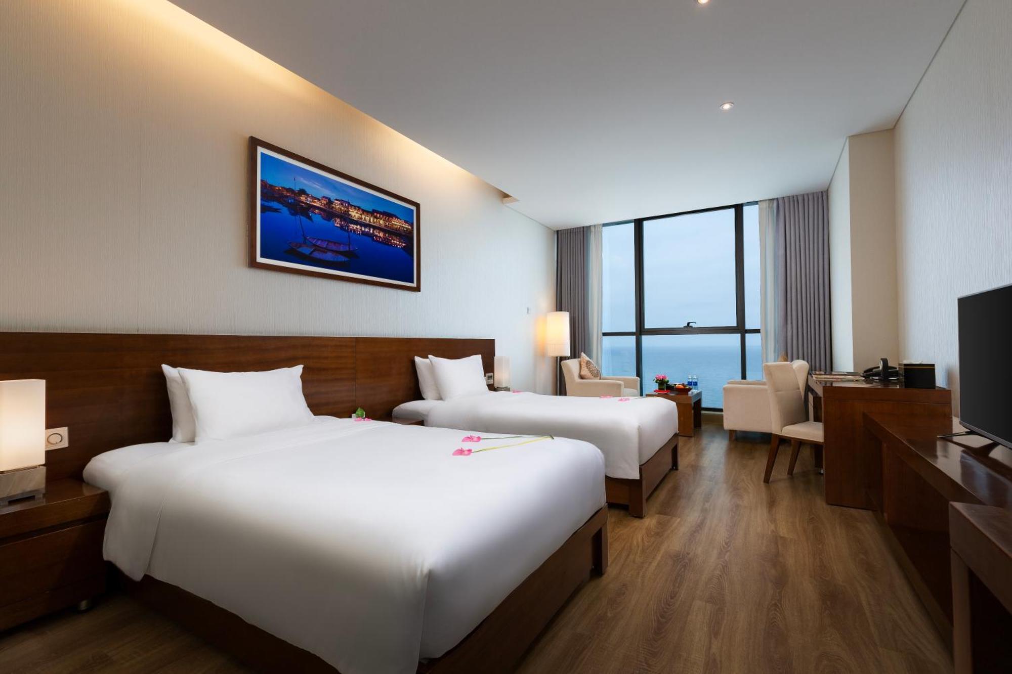 Grand Tourane Hotel Da Nang Bagian luar foto