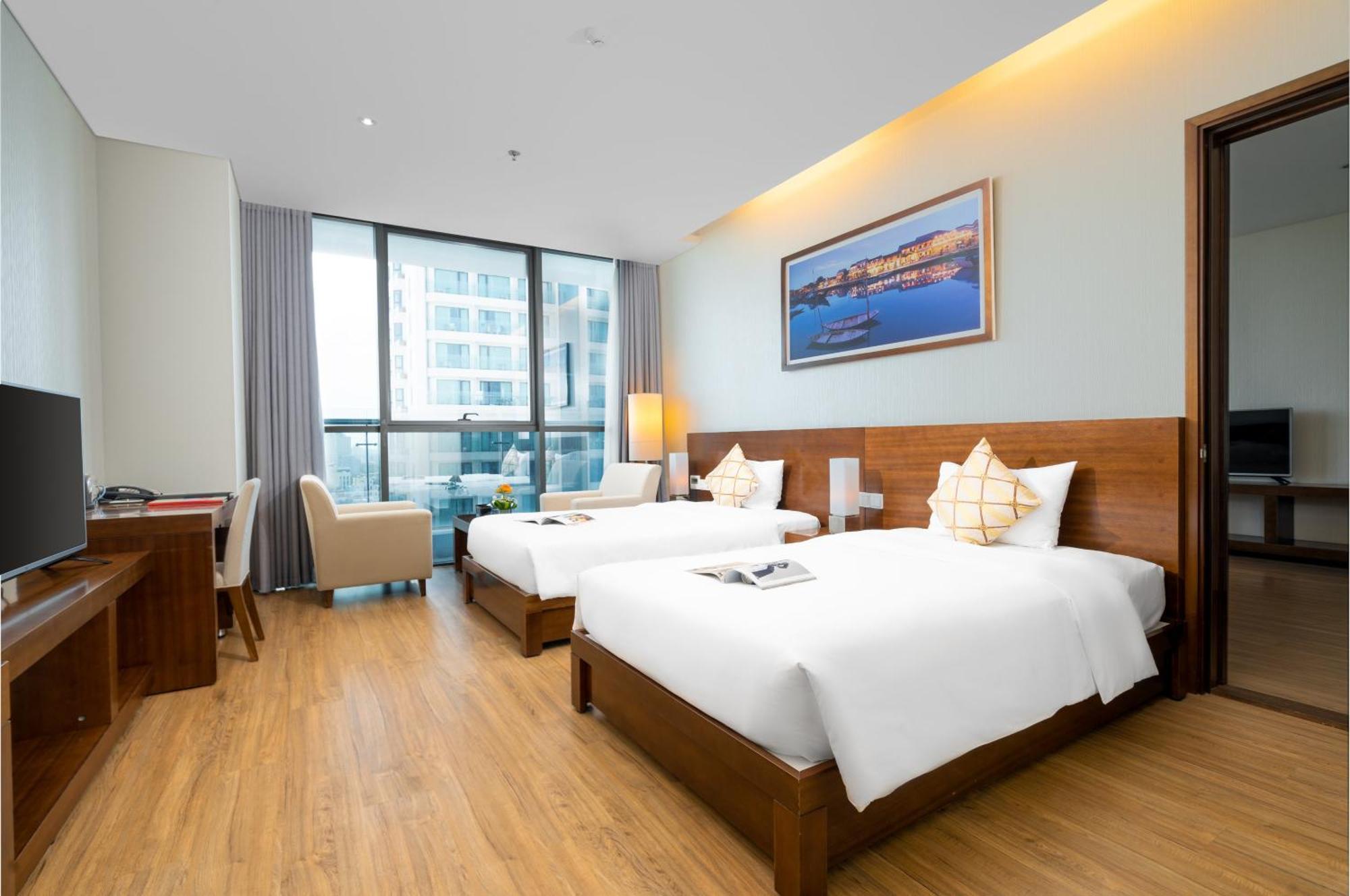 Grand Tourane Hotel Da Nang Bagian luar foto