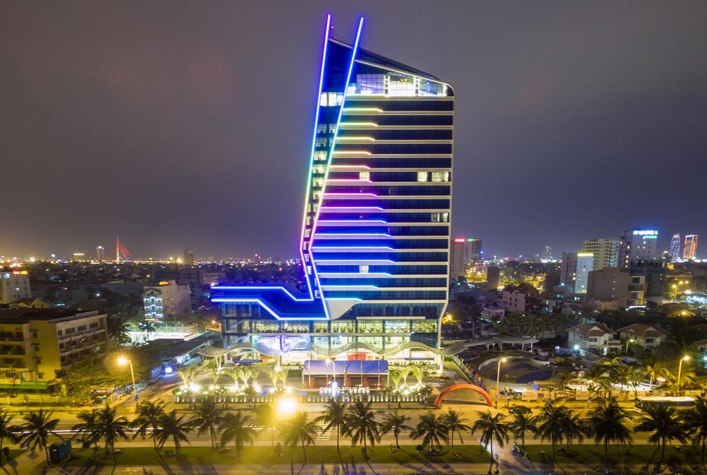 Grand Tourane Hotel Da Nang Bagian luar foto